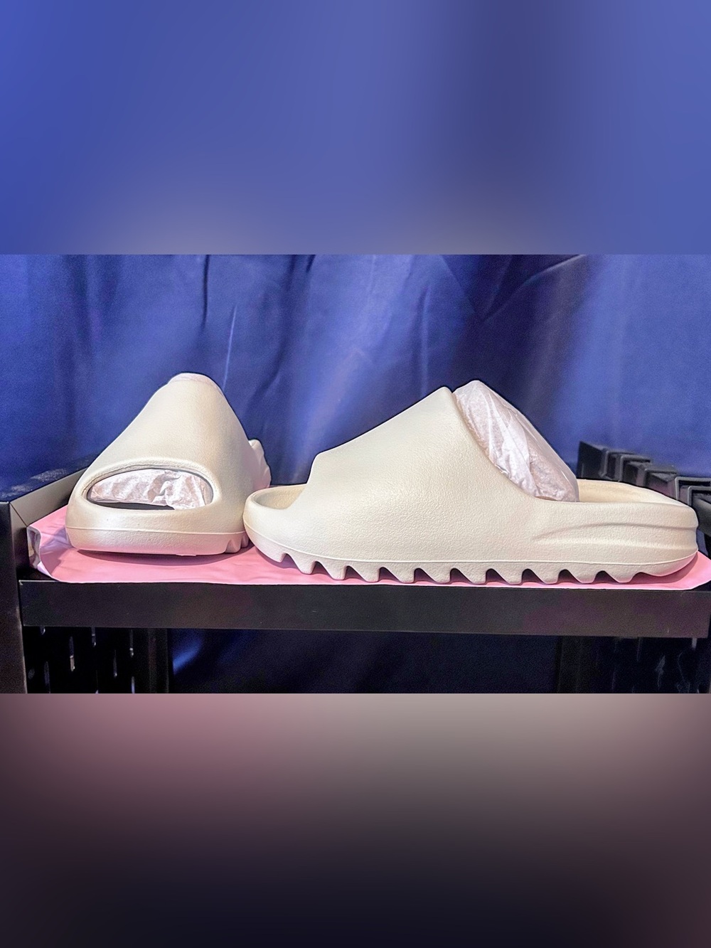 Men’s 9 Women’s 10 Cream YS 01 Slides